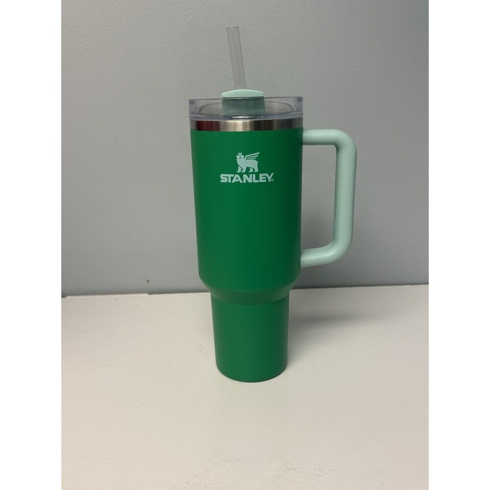 Stanley 40oz Stainless Steel H2.0 Flowstate Quencher Tumbler Green - Picture 1 of 8